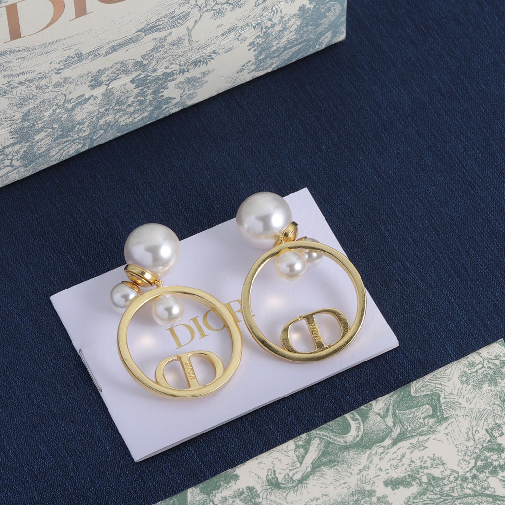 14D945E Popular  Earrings