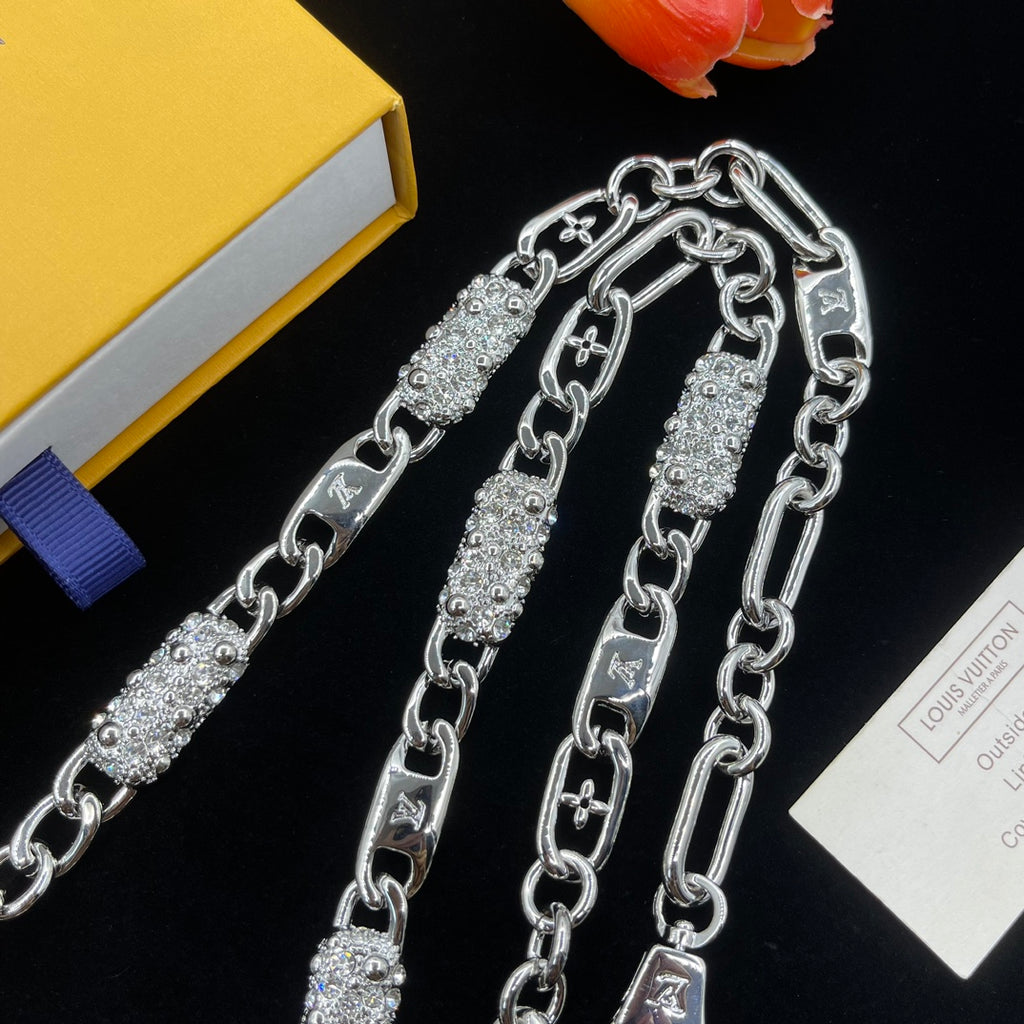 15QE127X Popular Necklace