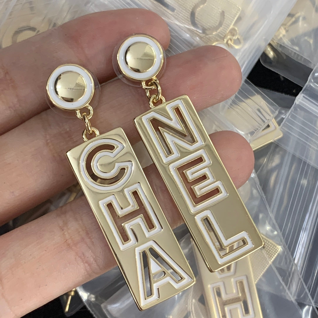 84C58E Popular Earrings
