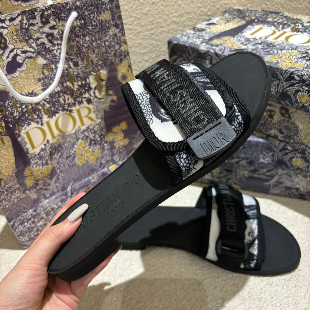 14D17Z Popular slippers