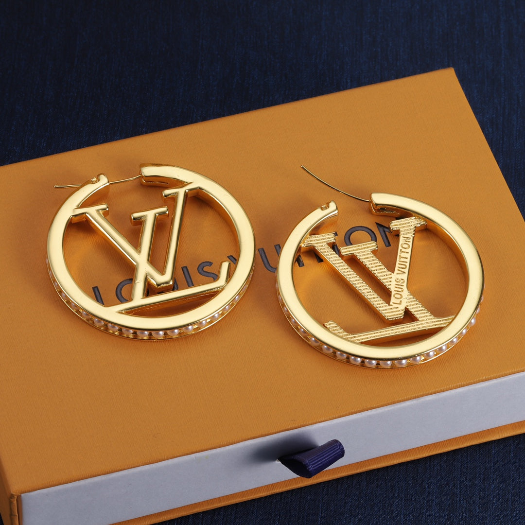 14E238E Popular  Earrings