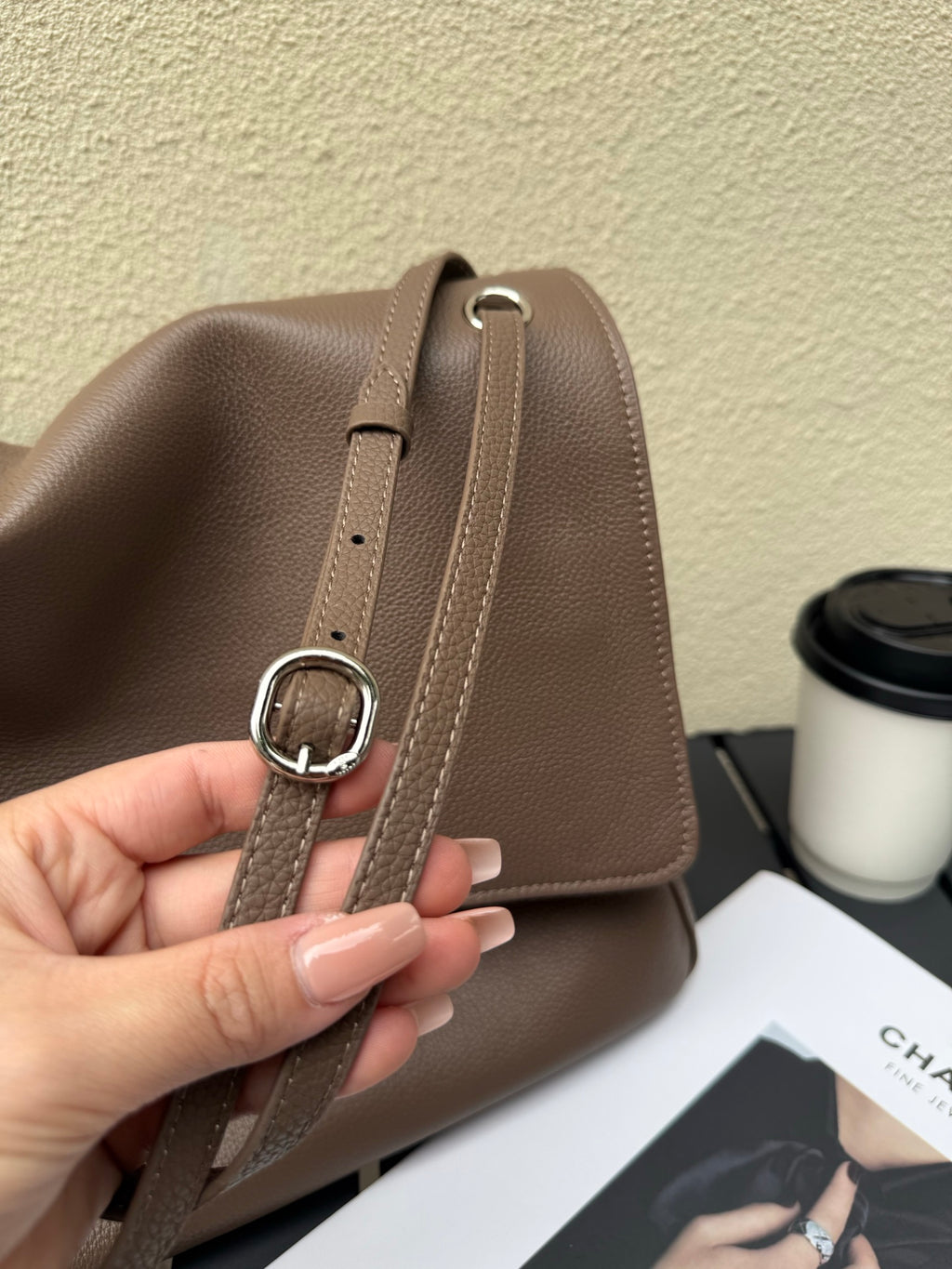 B1R46C2 Popular leather bags
