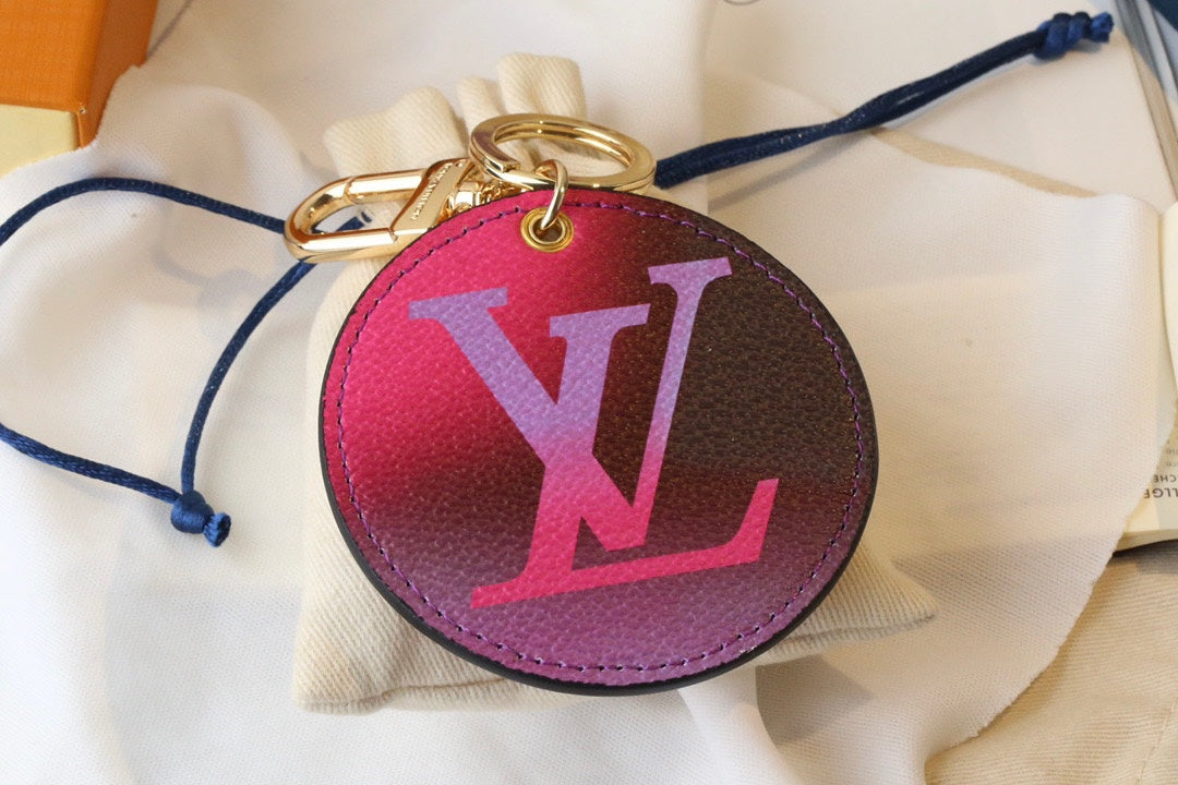 35QE22A Popular bag 's charms accessories