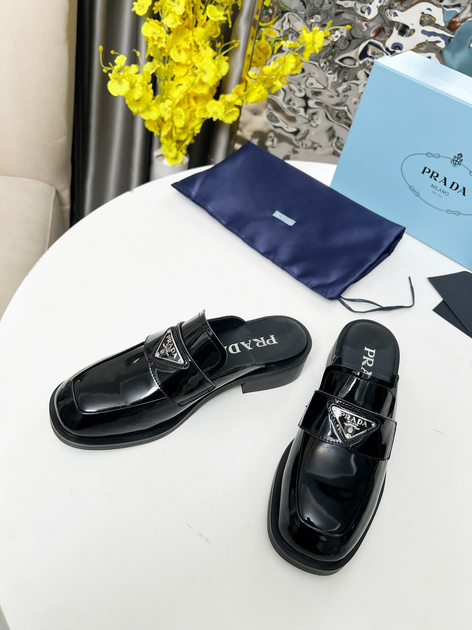 2105QP403Z Popular high-quality leather Shoes