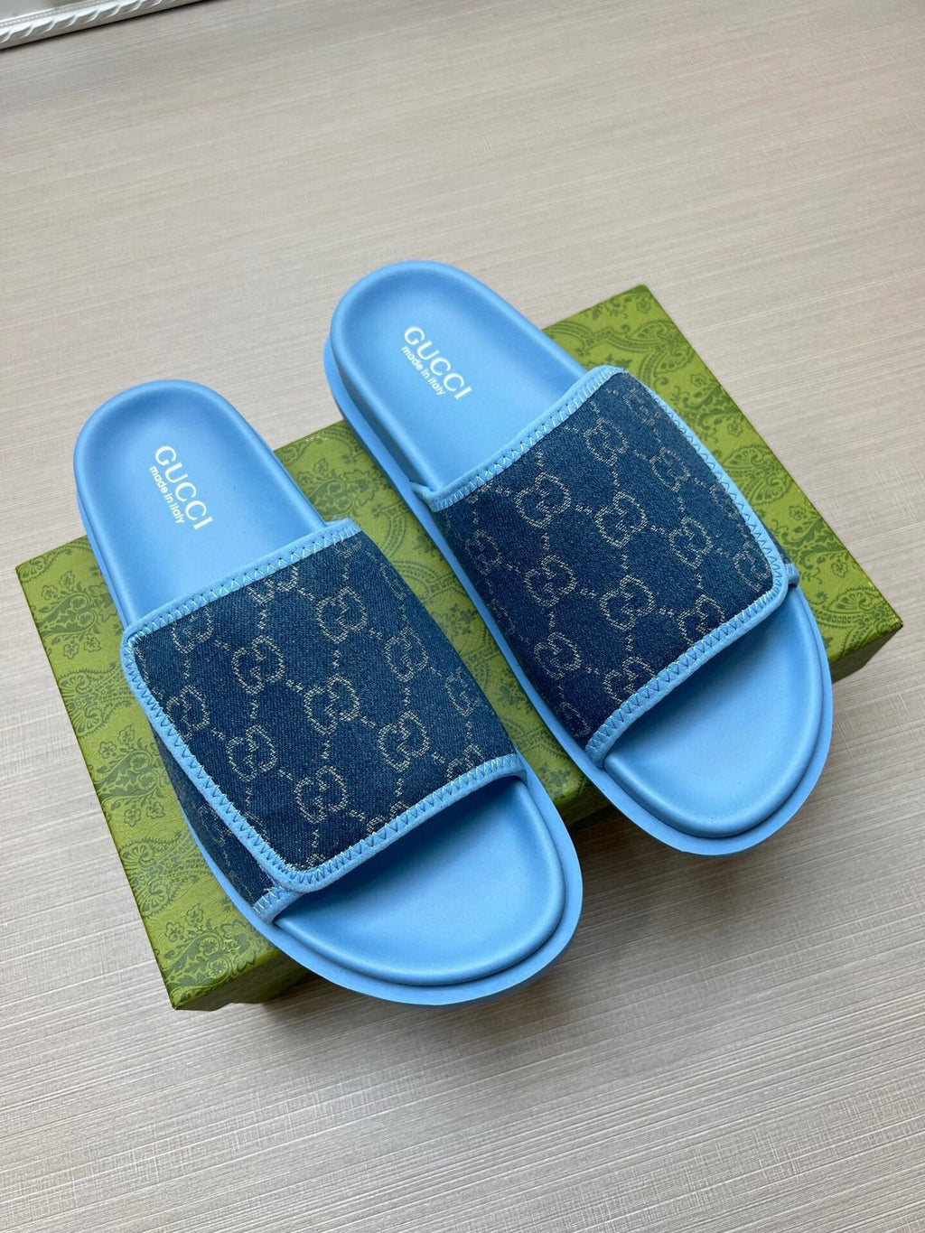 5LB231Z Popular Slippers