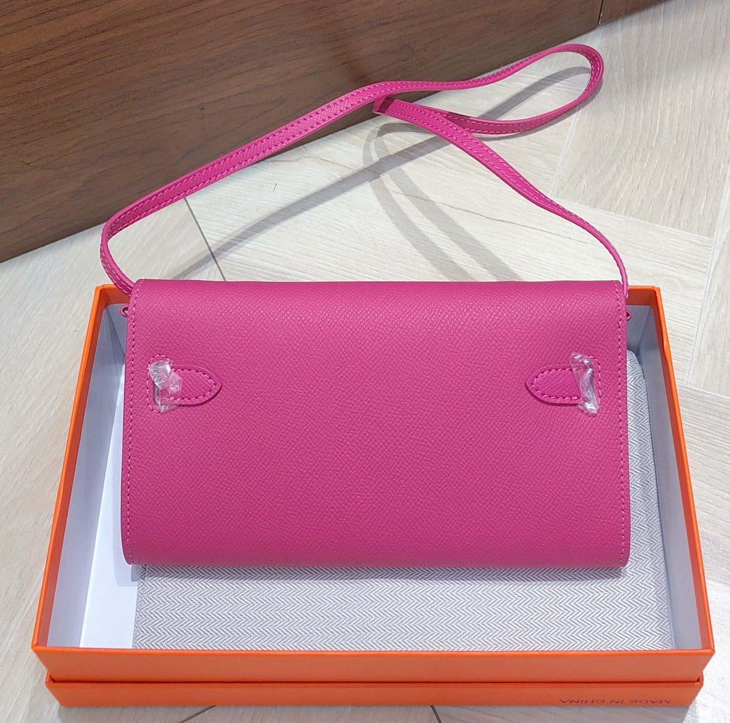 B1X66H10 Popular high-quality leather bag