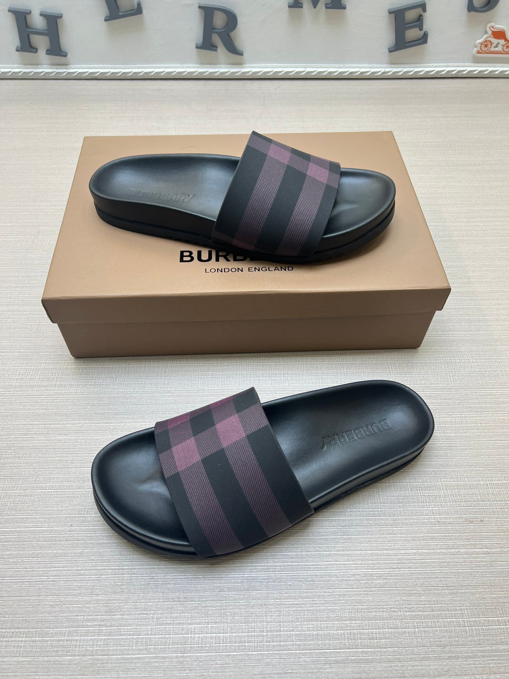 54R119Z Popular slippers
