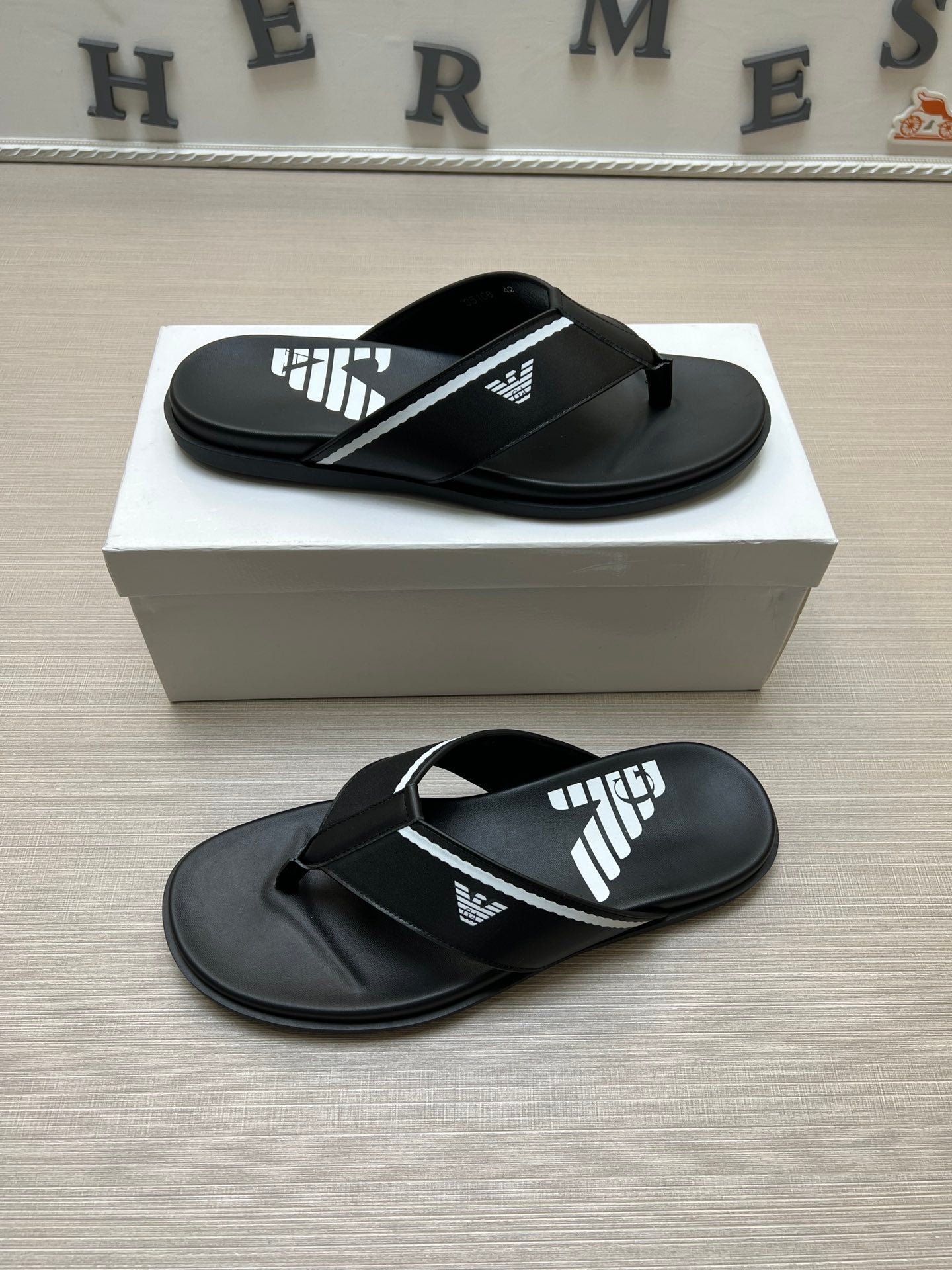 54A102Z Popular slippers