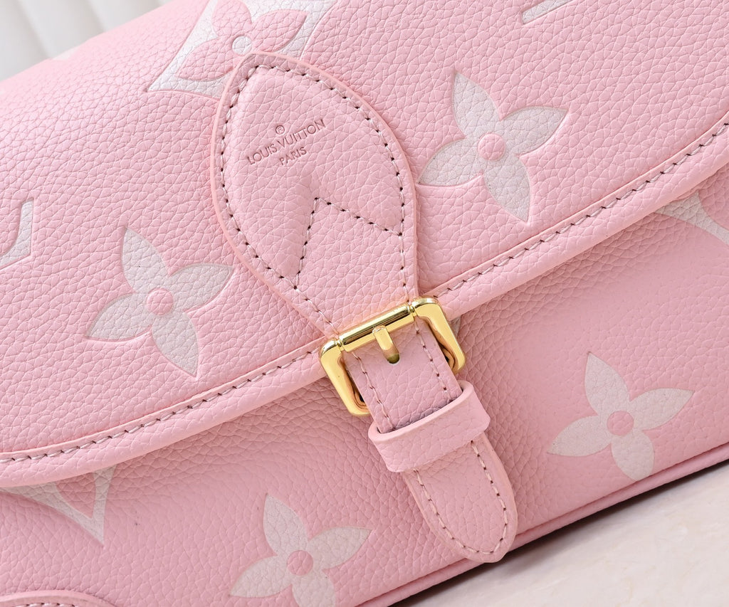 136PE42B Popular leather bag
