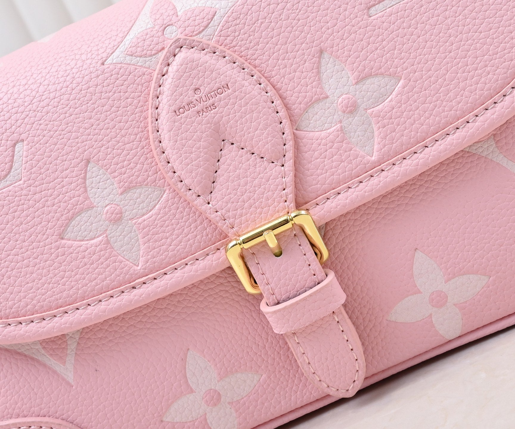 136PE42B Popular leather bag