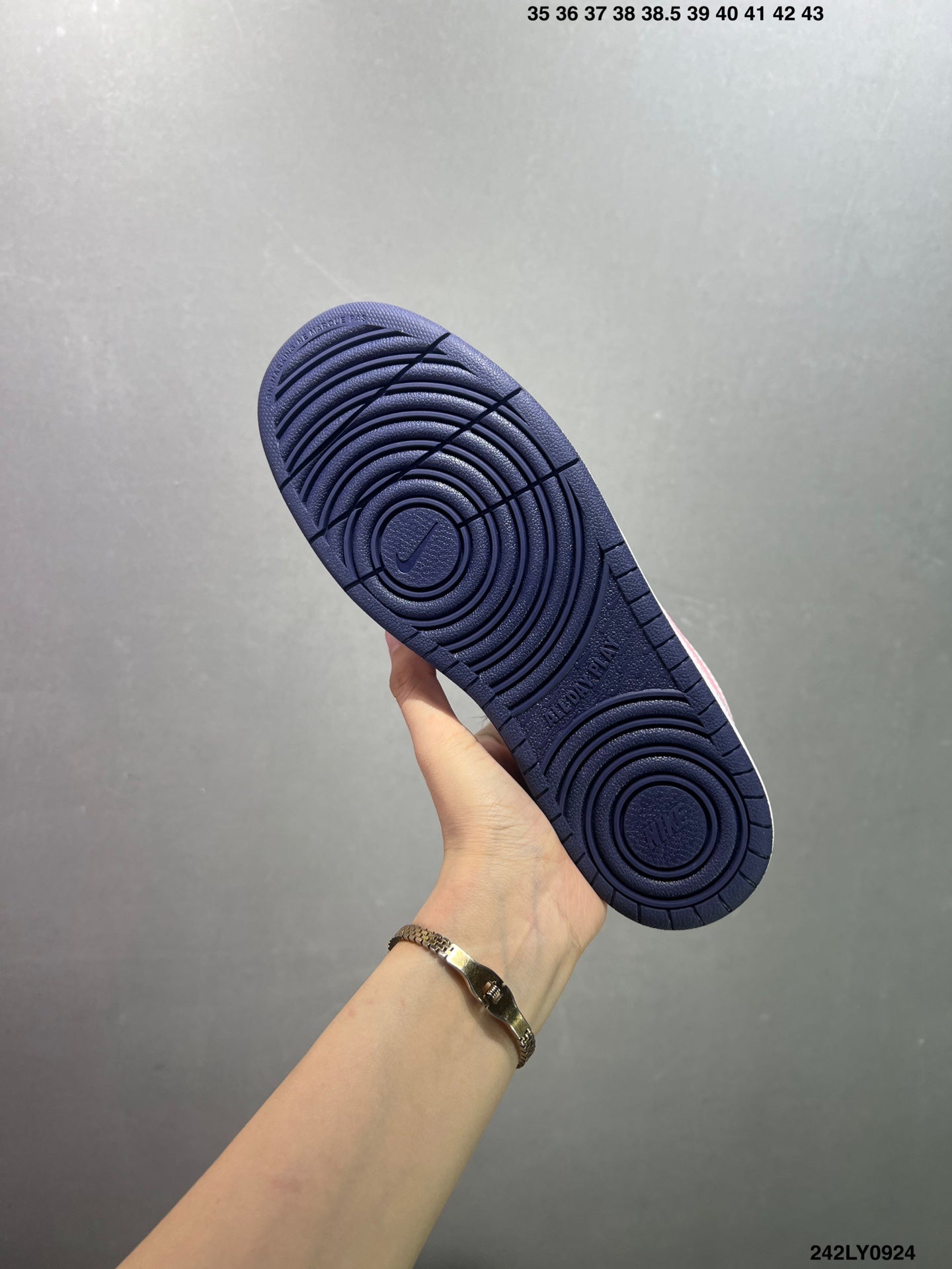435ZA21Z Popular shoes (No box)