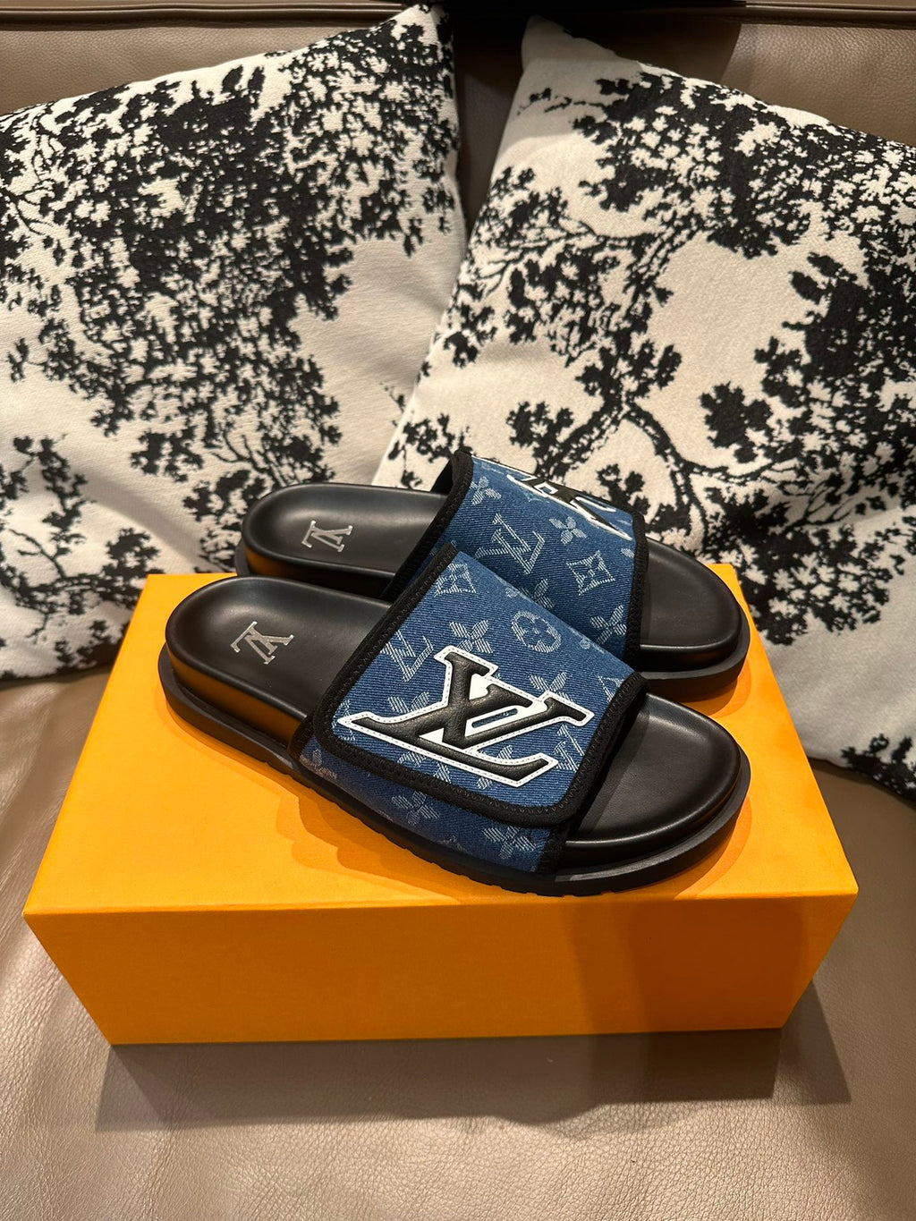 285ZE28Z  Popular leather Shoes