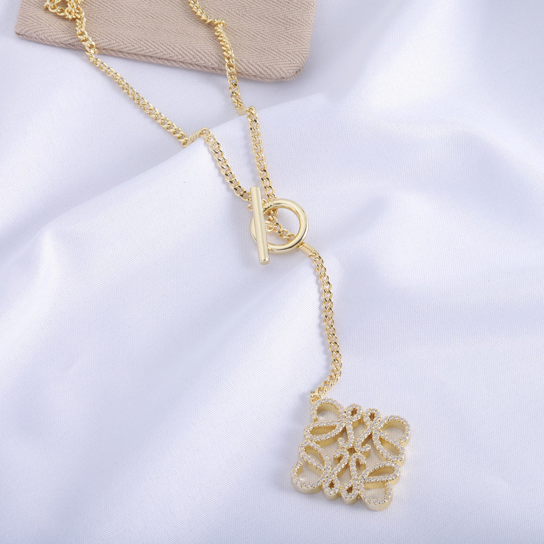 175RA37X Popular    Necklaces