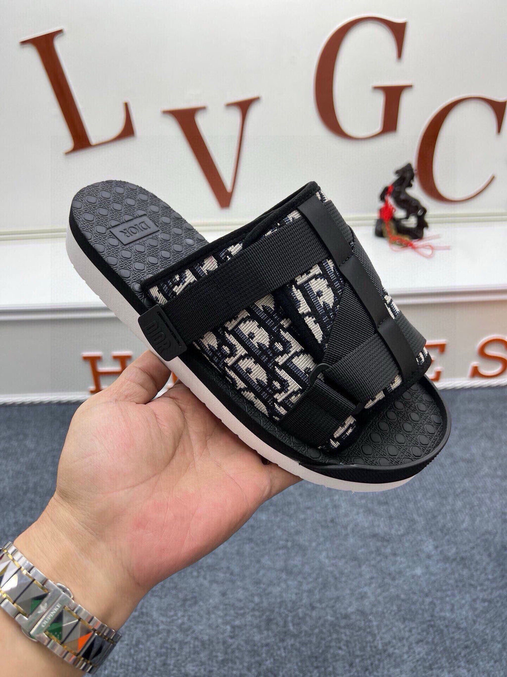 535ZD305Z Popular Slippers