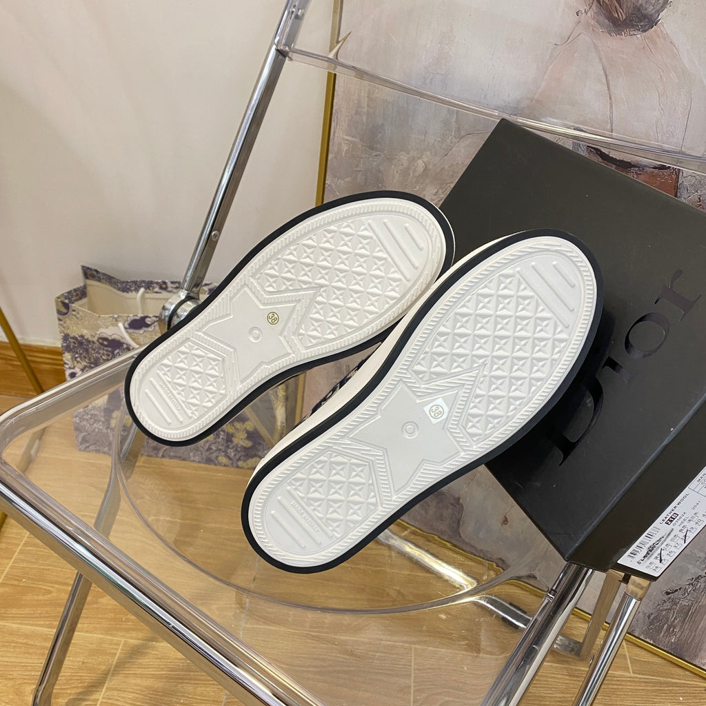 1YD20Z Popular Sneakers