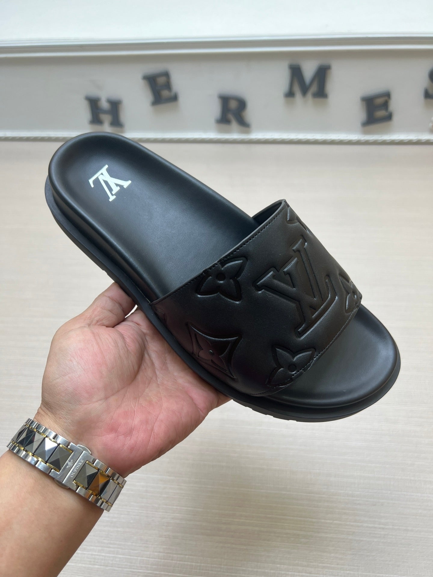 54E3Z Popular slippers