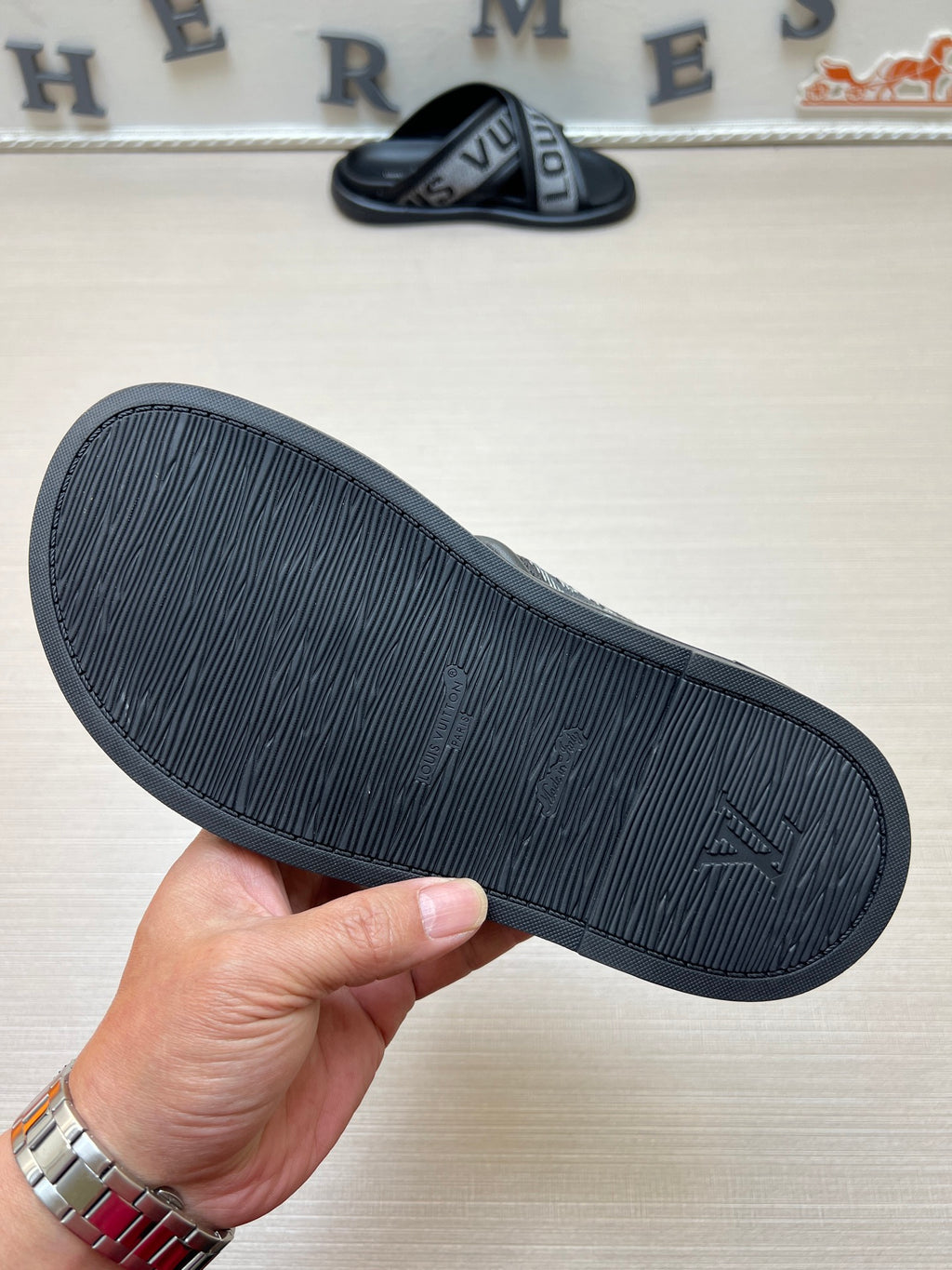 535ZE273Z Popular Slippers