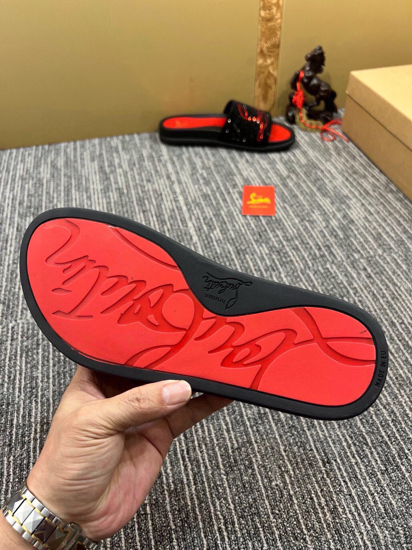 54A128Z Popular slippers