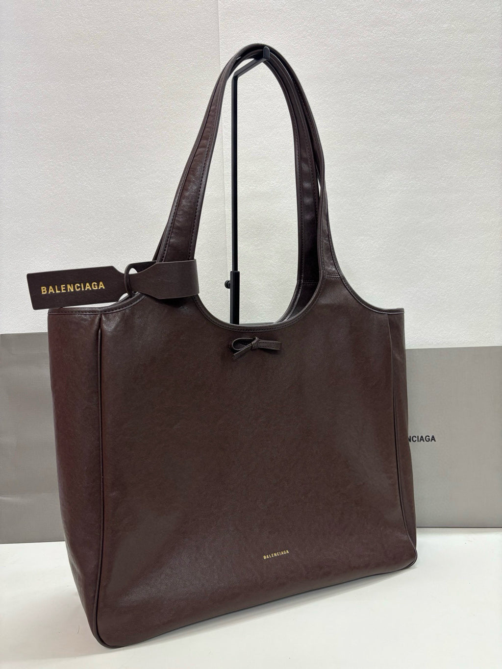 B1P46J147 Popular leather bags