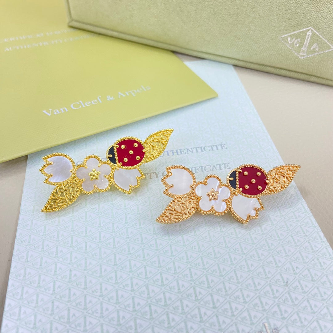 55ZVA66X Popular Brooch