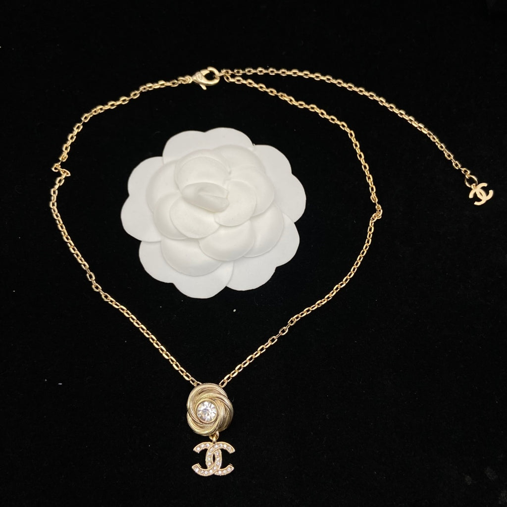 55QC244X Popular Necklace