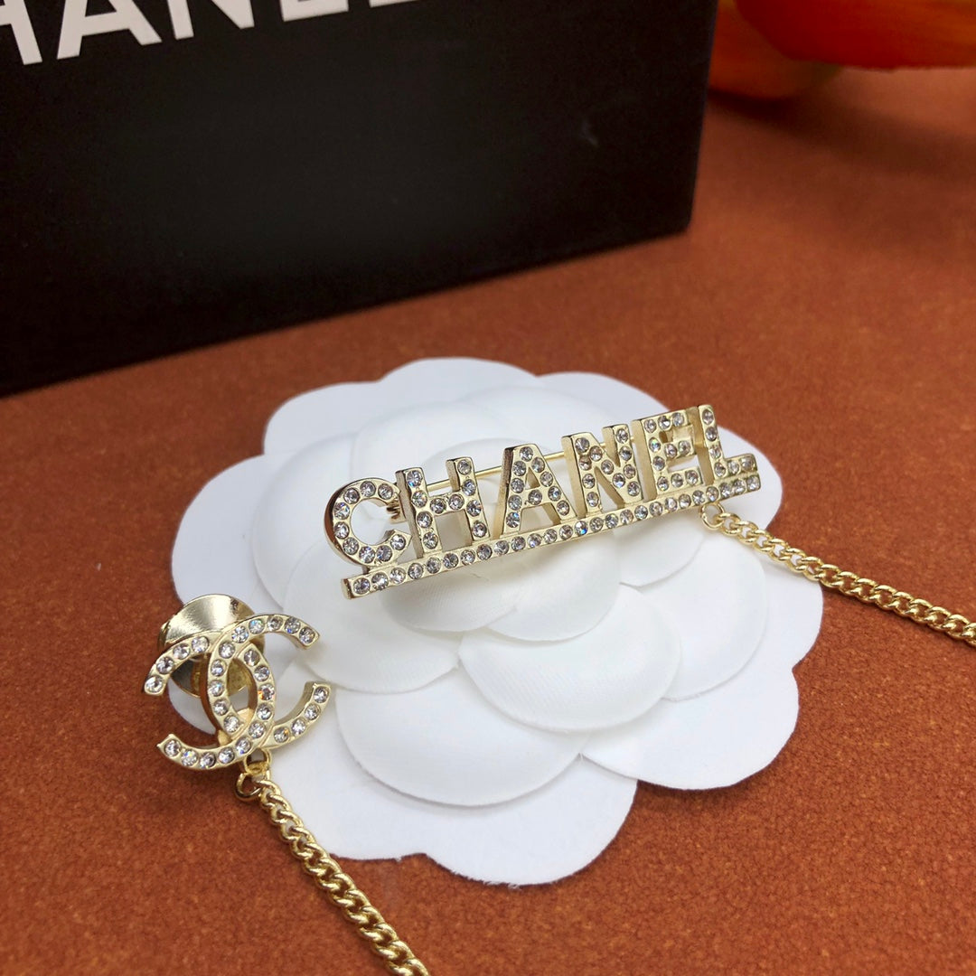 14C884X    Popular Brooch