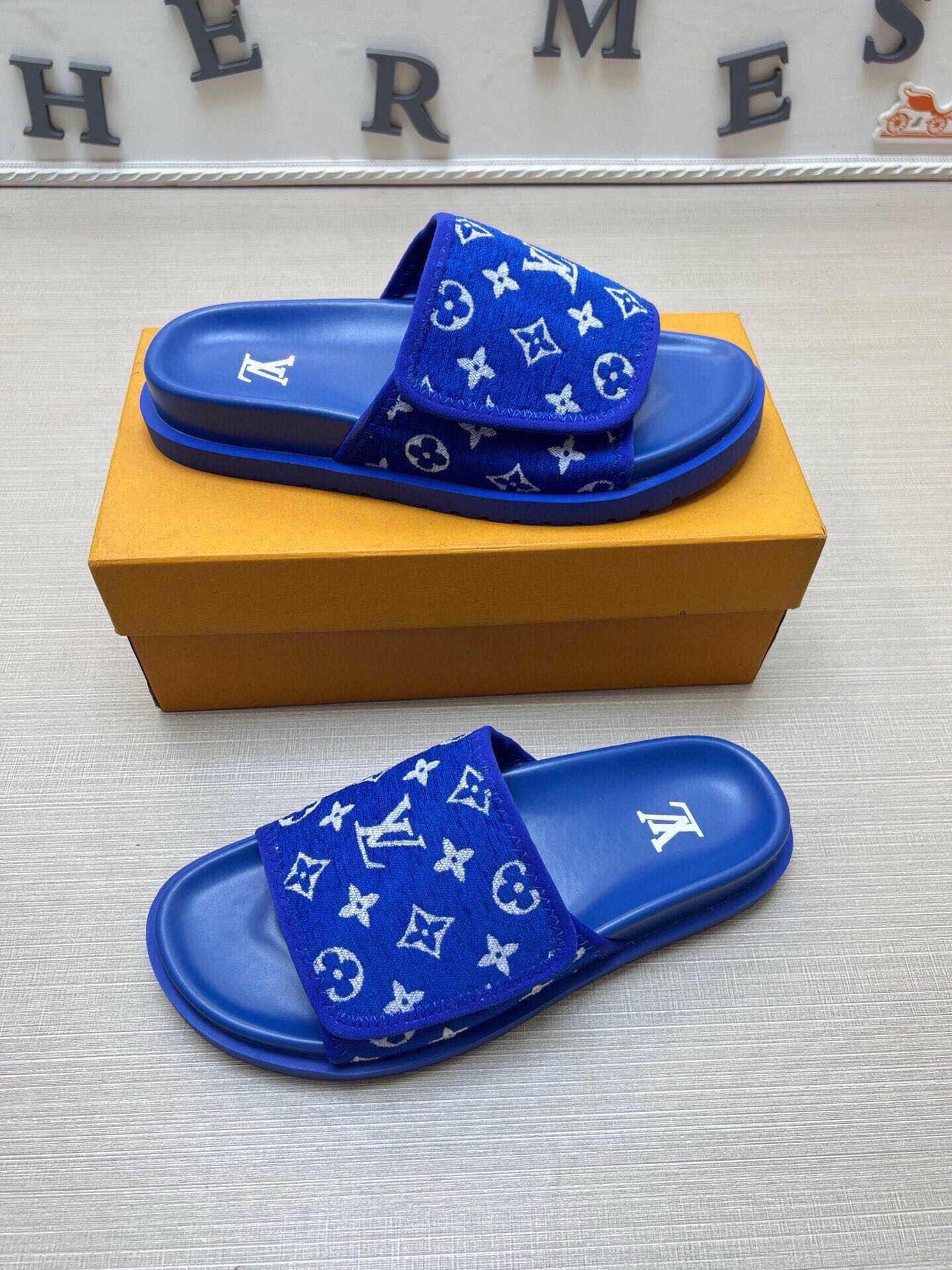5LE209Z Popular Slippers