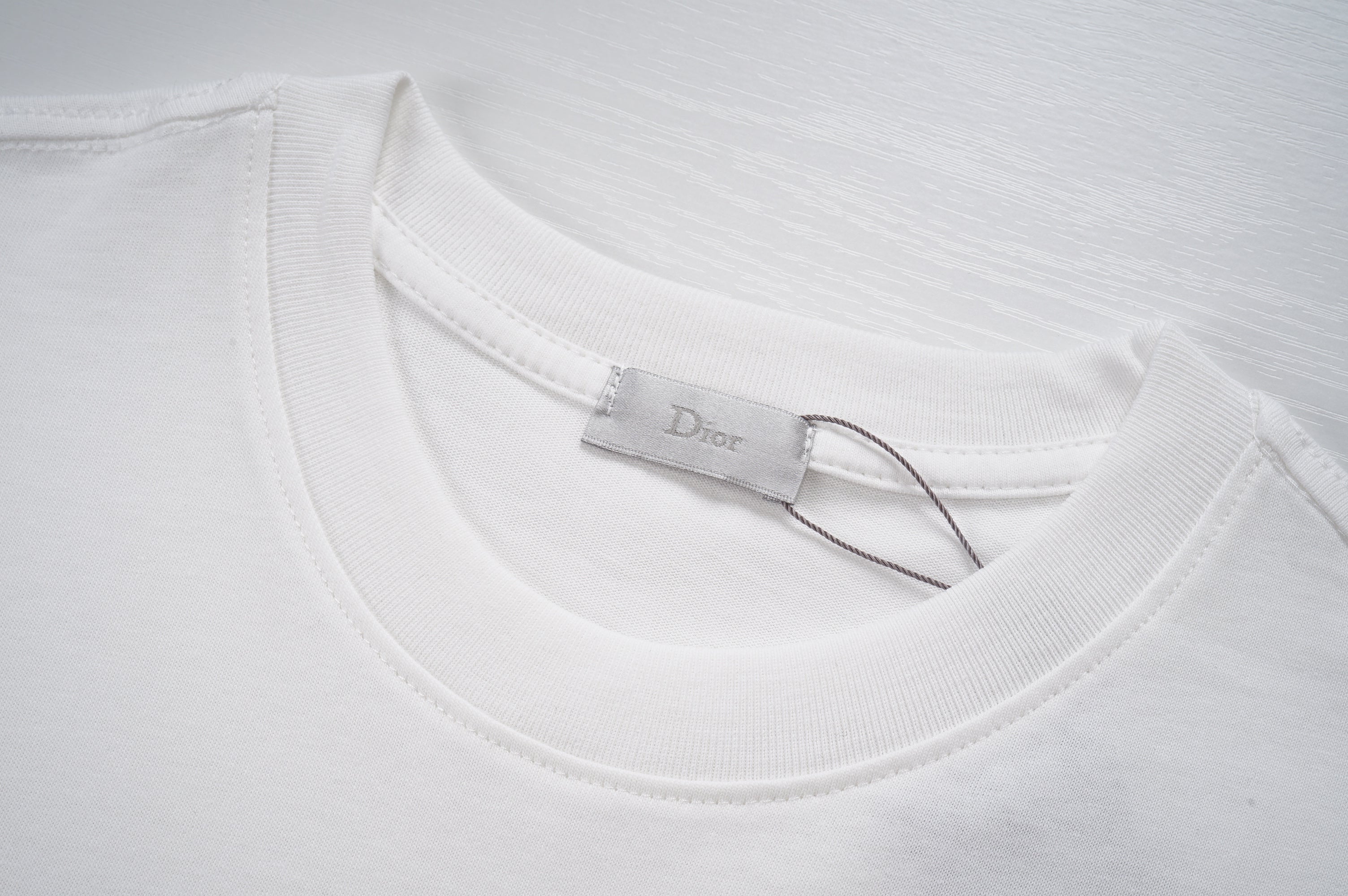 125WD37U  Popular T-shirts