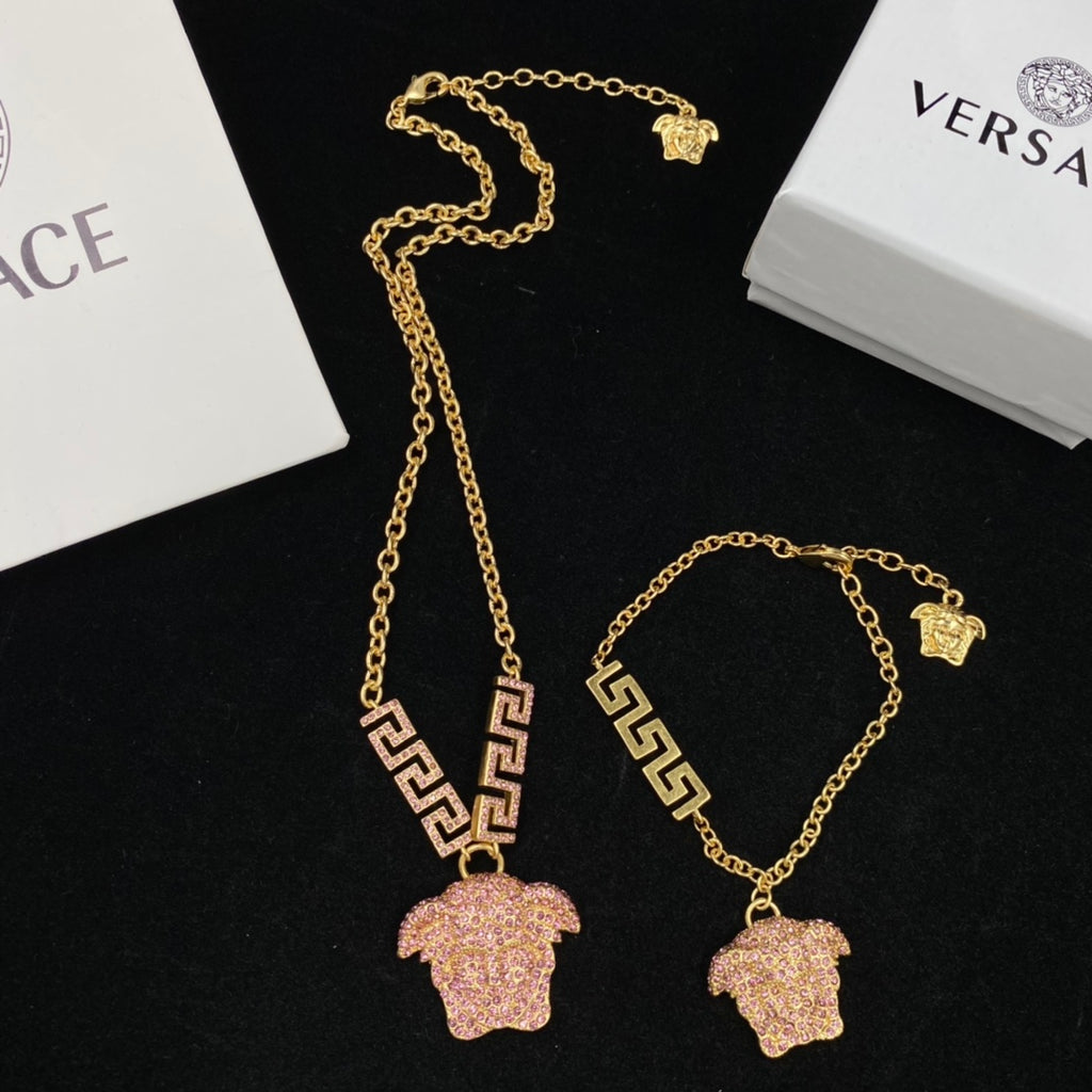 15QV112X Popular Necklace. Bracelet
