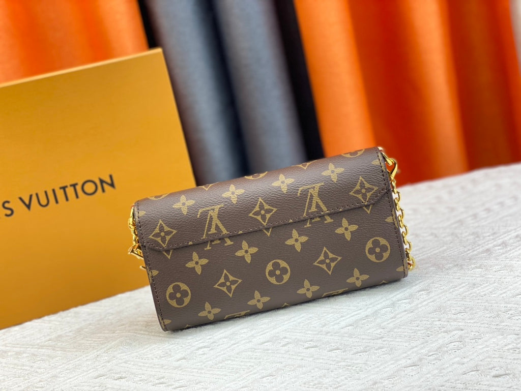 1XE32B Popular  leather bag 