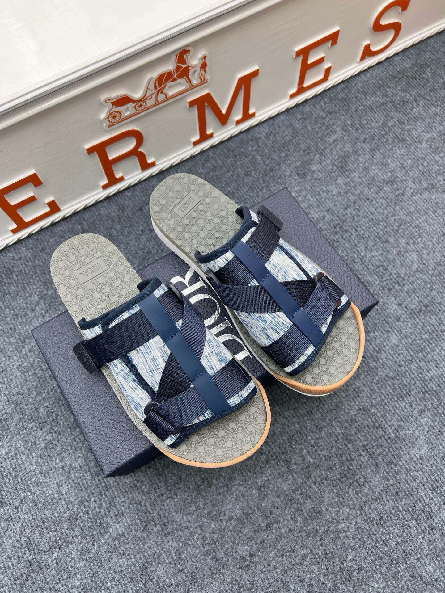535ZD305Z Popular Slippers