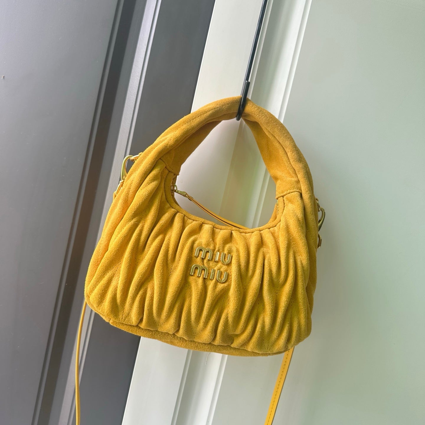 B1P46A117 Popular buckskin bag