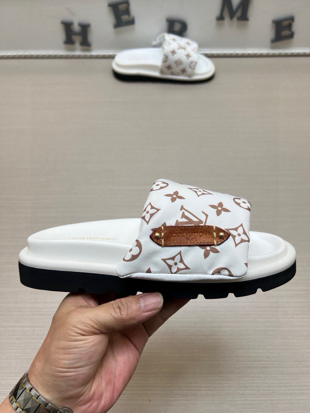 5QE9Z Popular Slippers