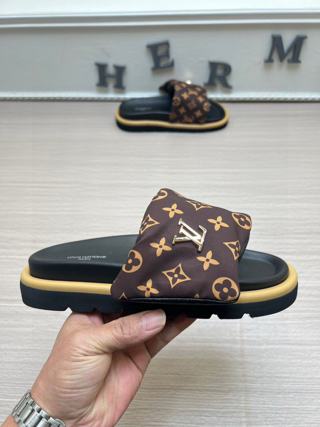 5QE10Z Popular  Slippers
