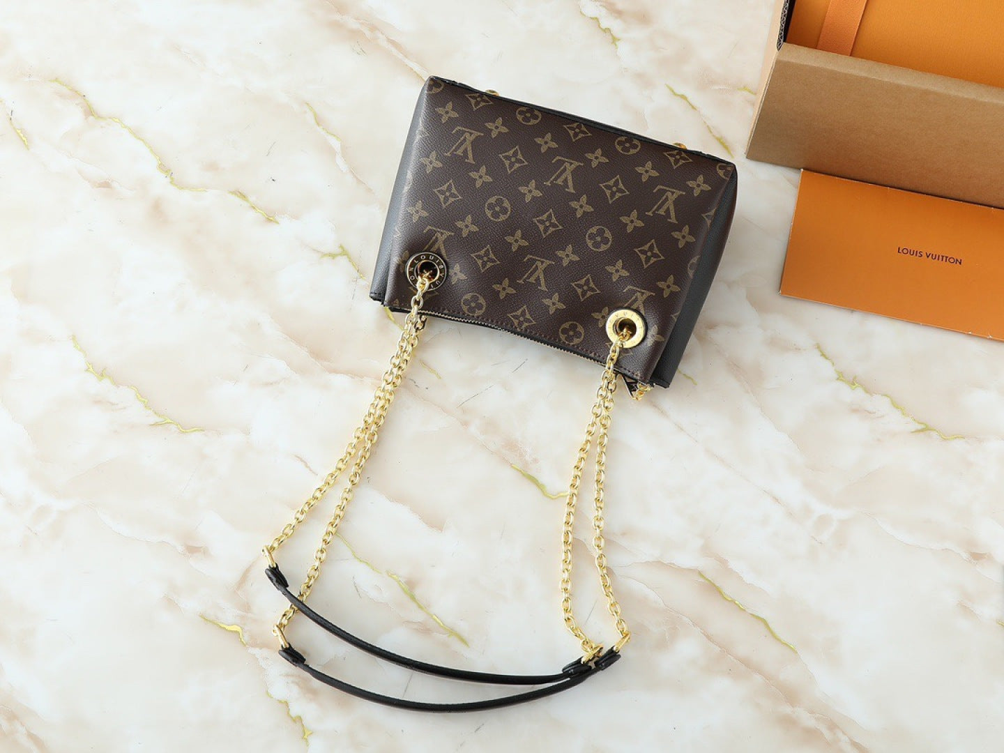 136PE75B Popular leather bag