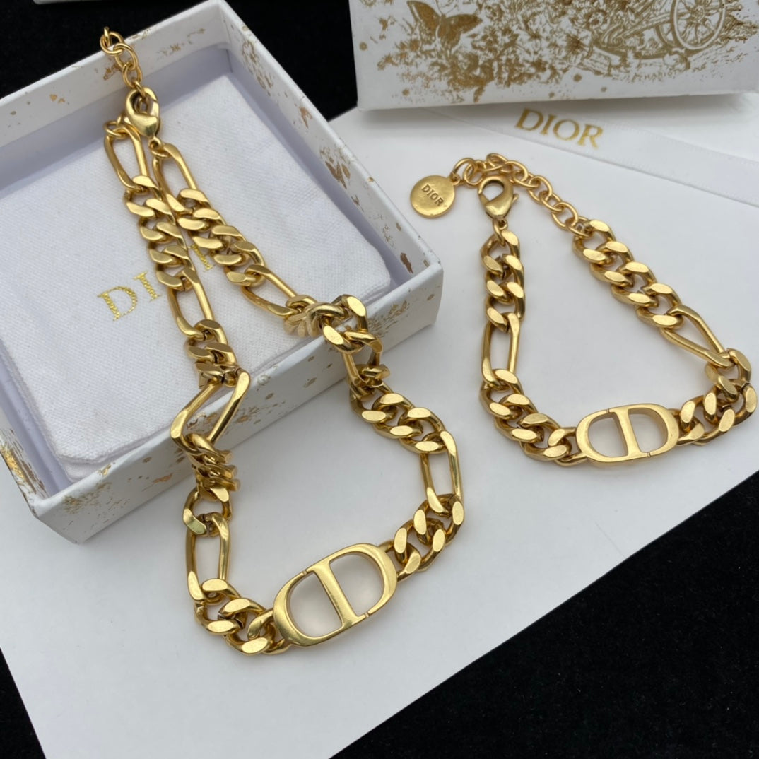 1XD319X Popular  Necklaces  Bracelets