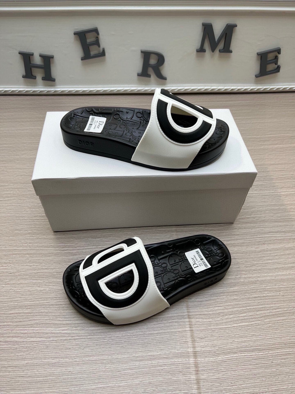 5LD213Z Popular Slippers