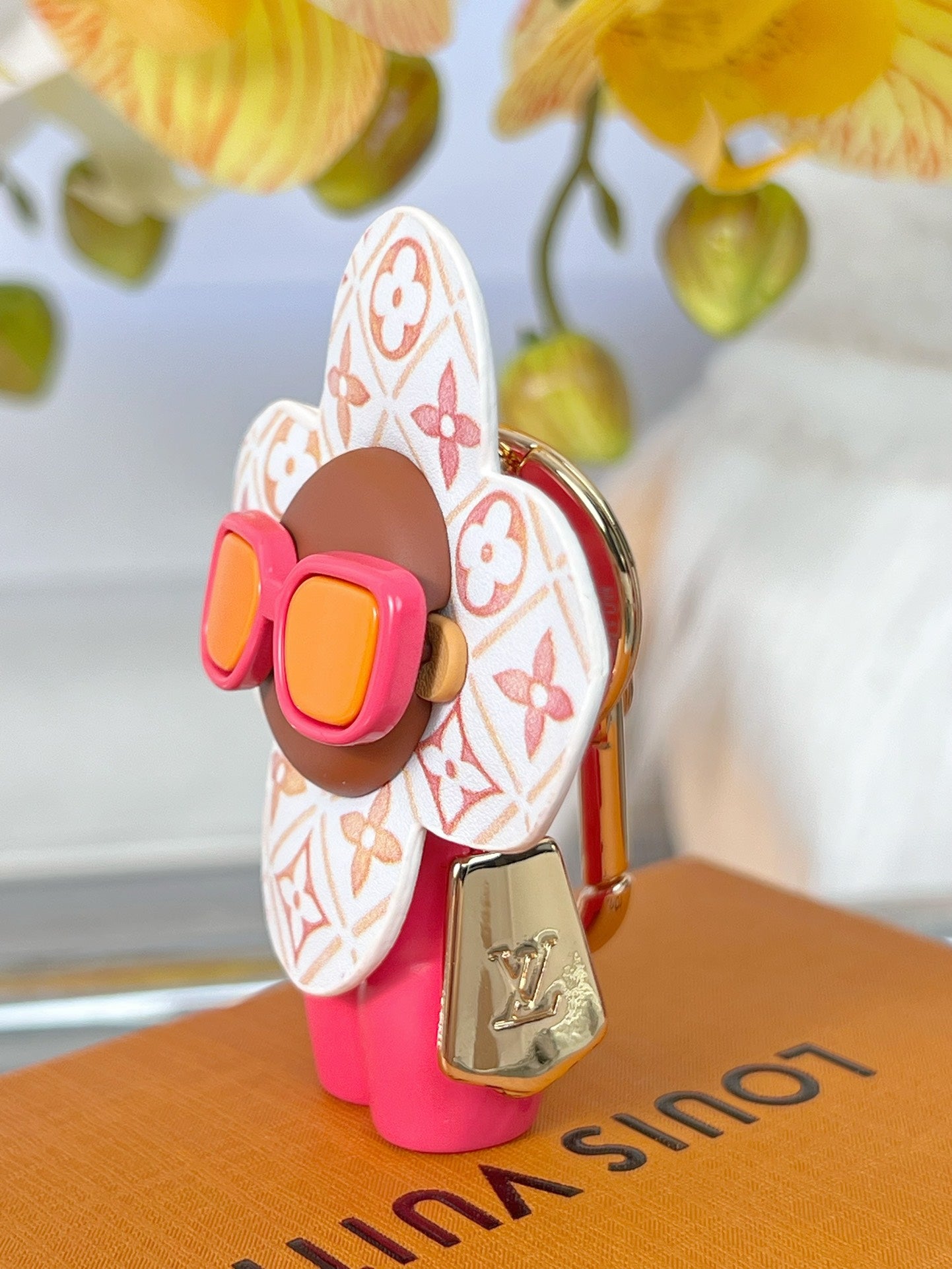 336BE17A Popular bag 's charms accessories