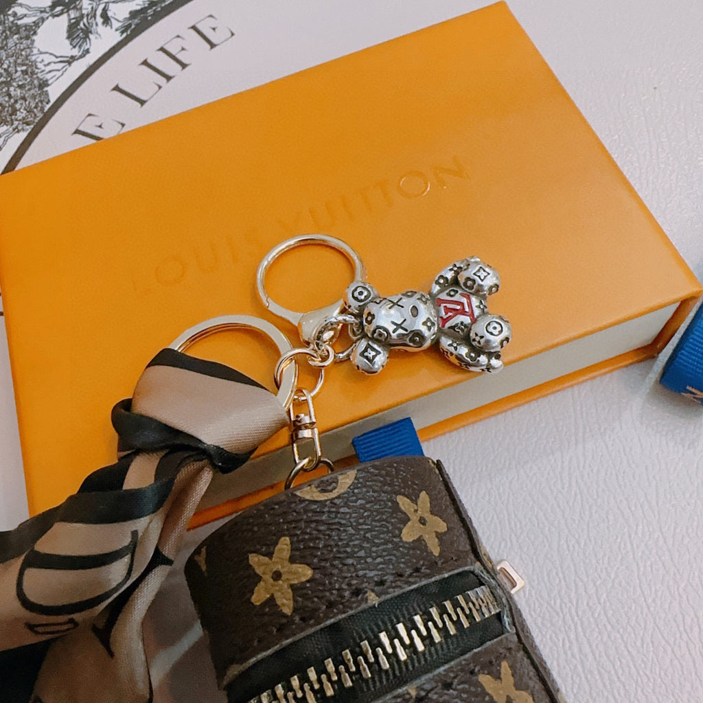 35ZE69A Popular bag 's charms accessories