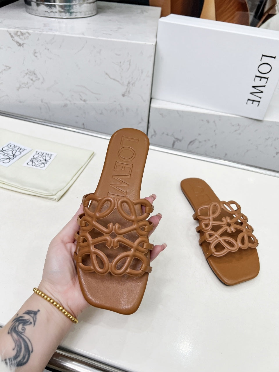 Z2X66A23 Popular high-quality leather Shoes