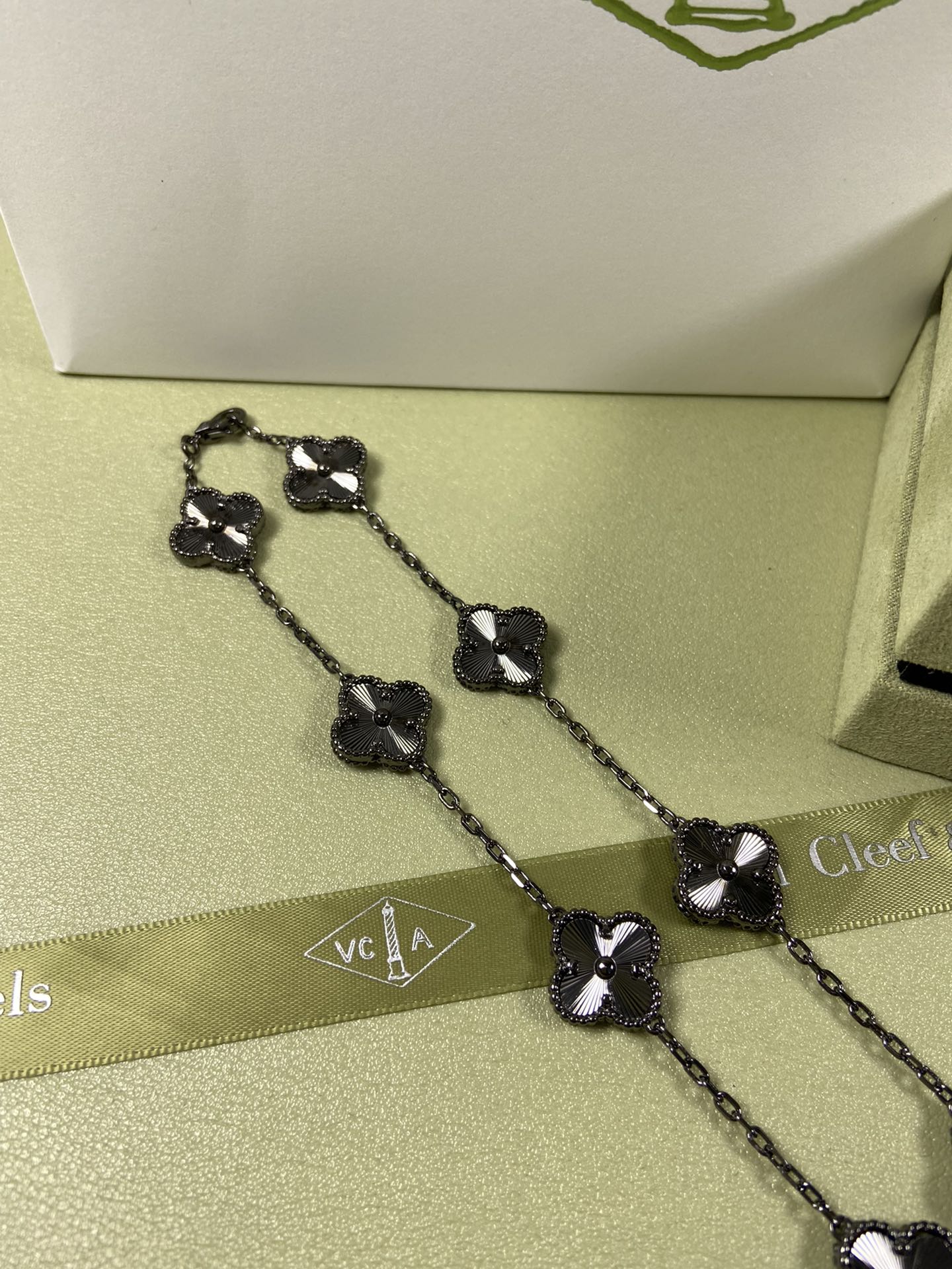 5XVA185K  Popular rings,earrings, bracelets,necklaces