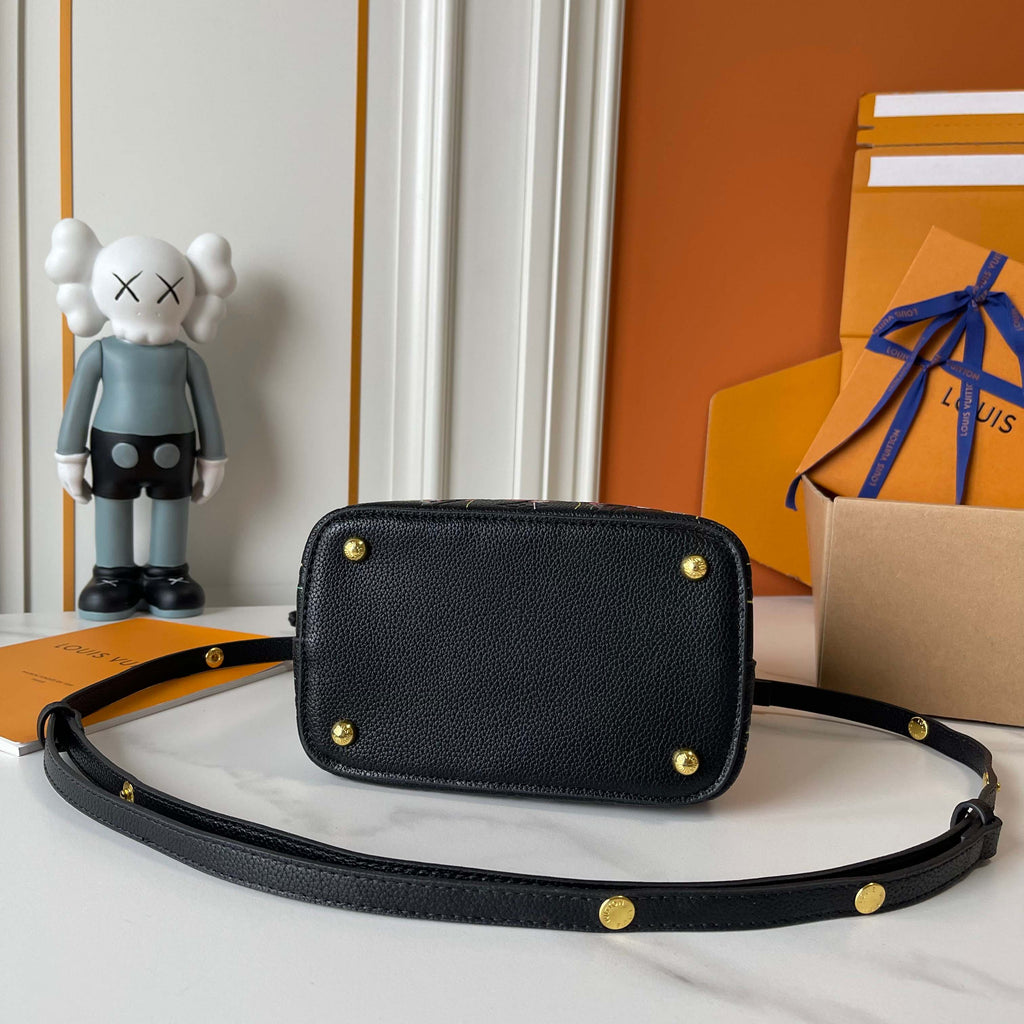 15RE33B  Popular   leather bag