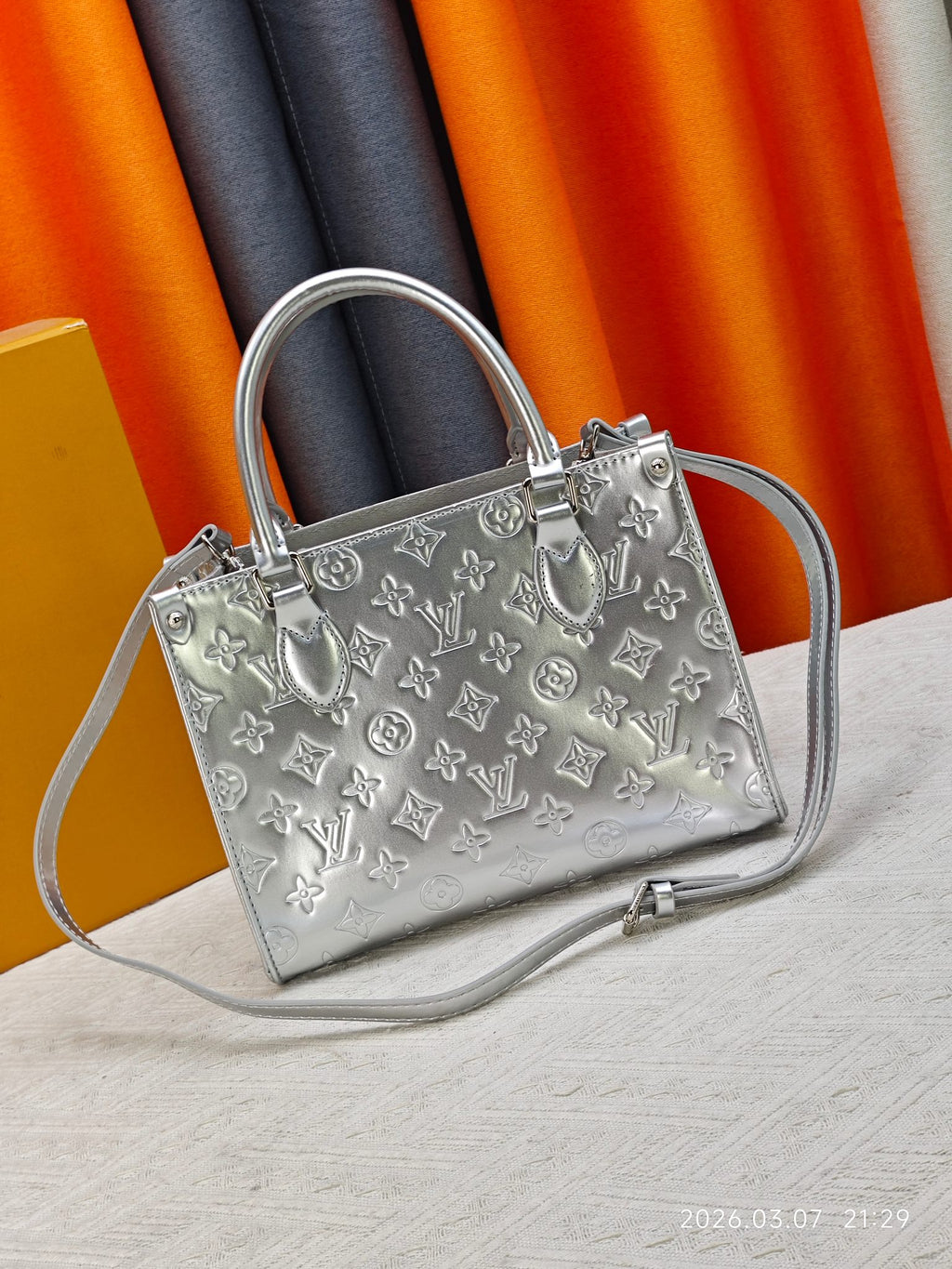 136PE34B Popular leather bag