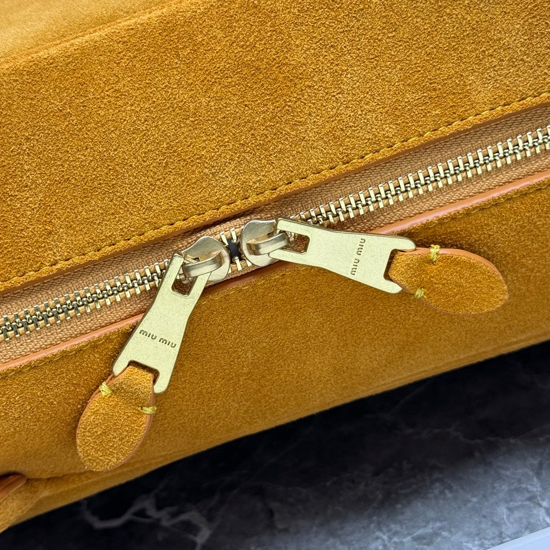 136PA28B Popular chamois leather bag
