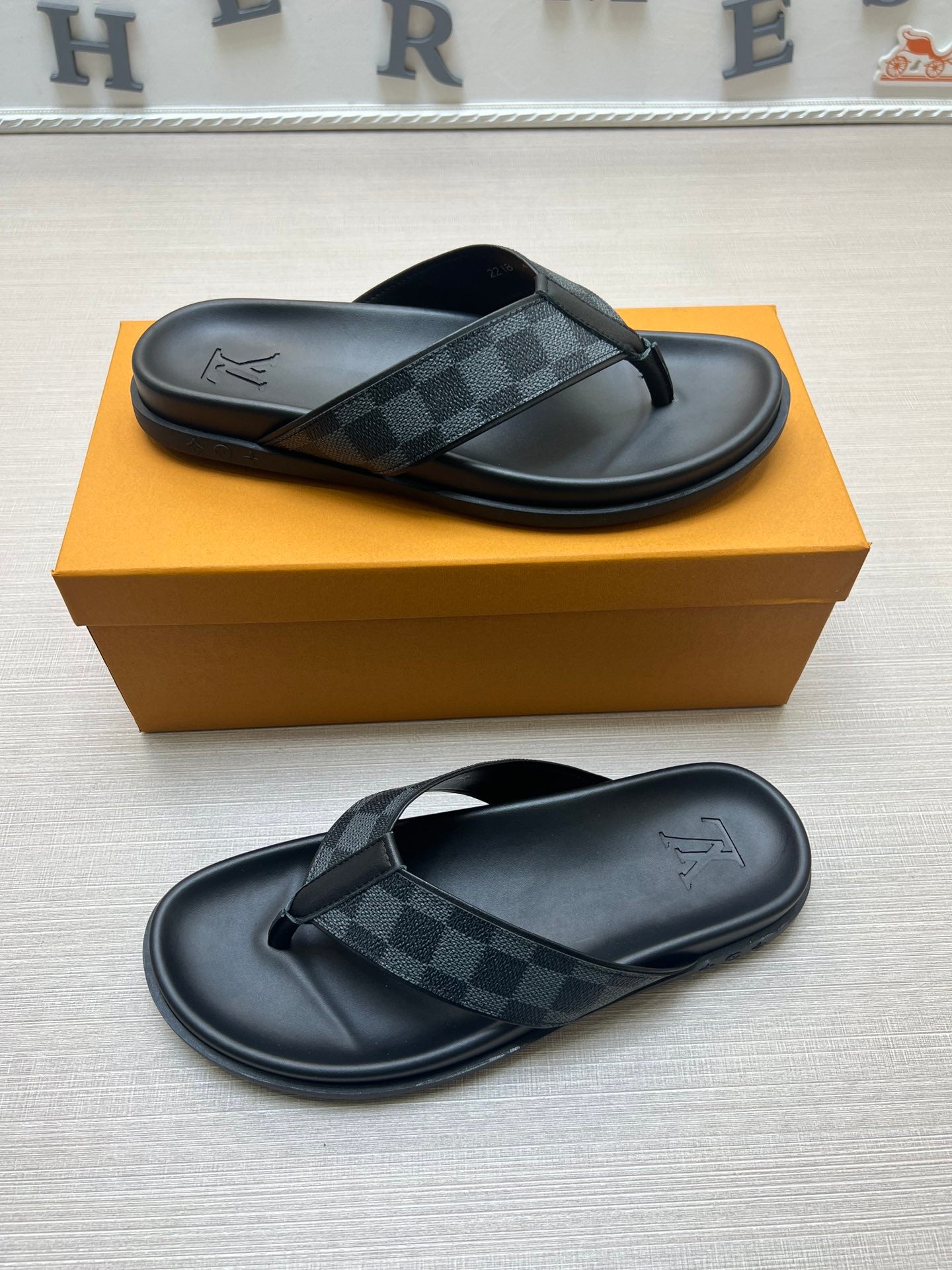 54E59Z Popular slippers