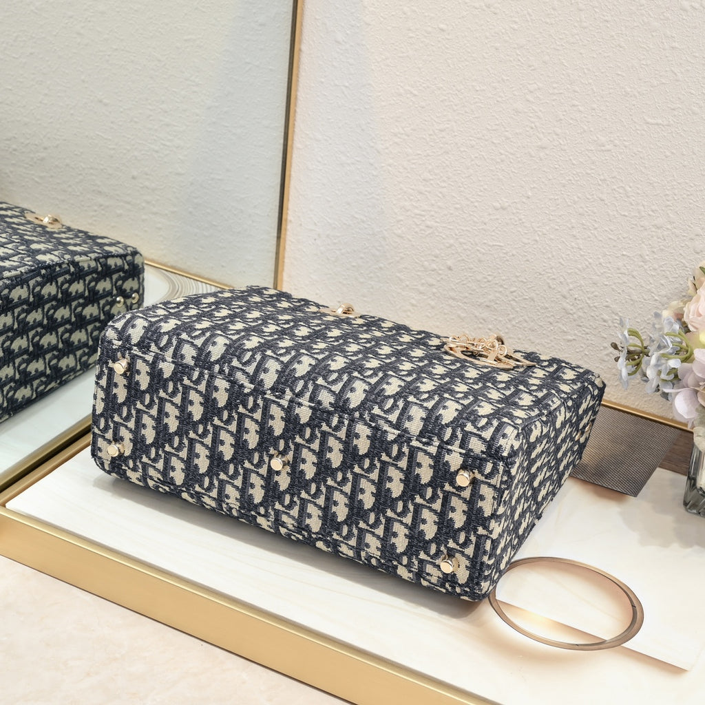 1XD439B Popular   embroidery bag