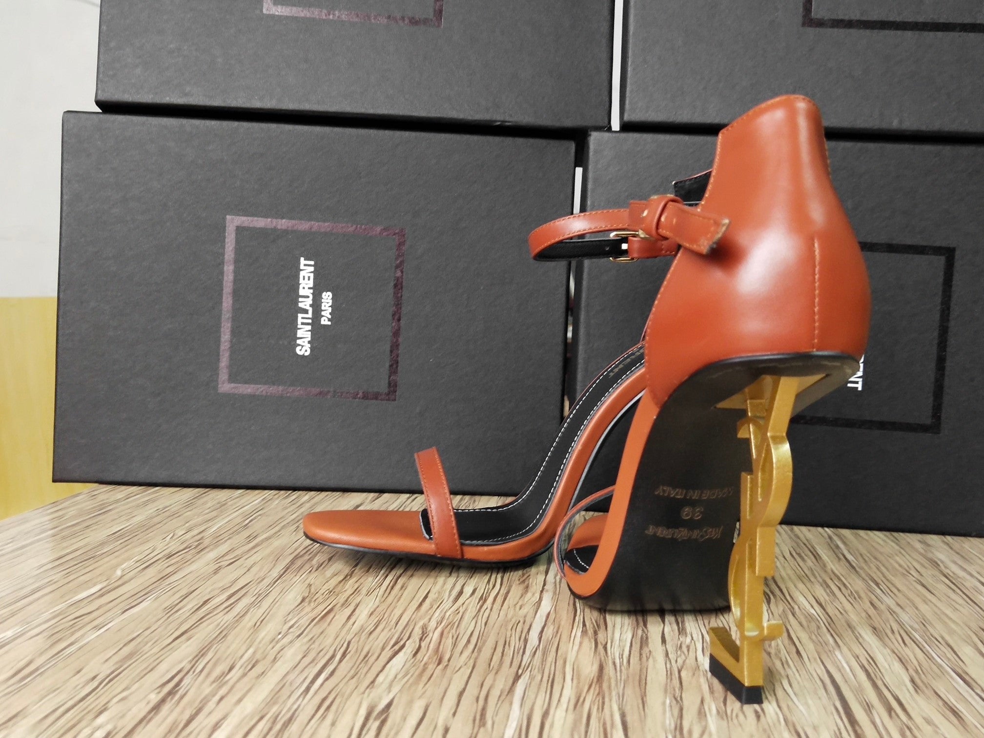 2XSL146Z Popular leather high heels Heel high: 10.5cm