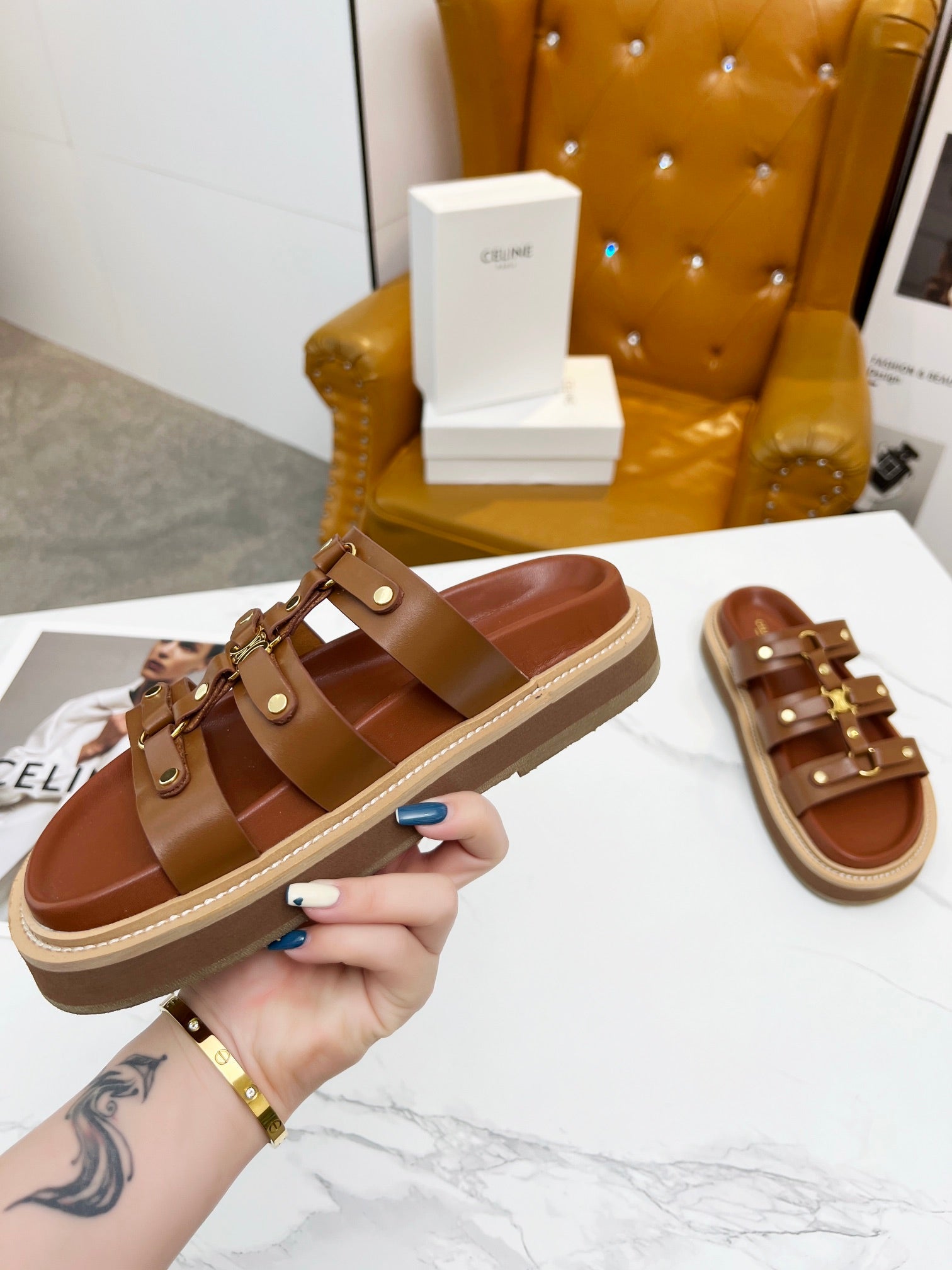 245RN1Z Popular leather shoes 