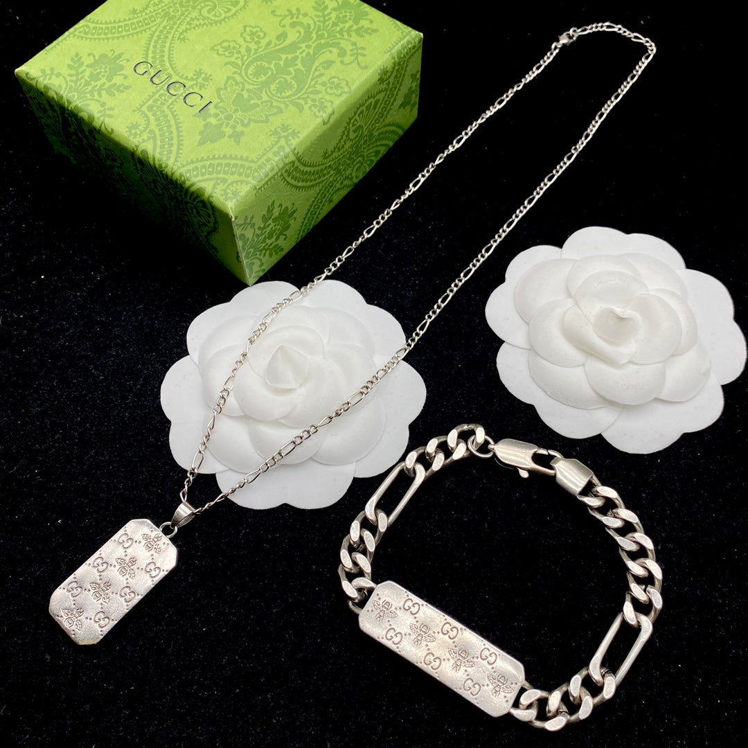 175RB46X Popular    Necklaces . Bracelets .