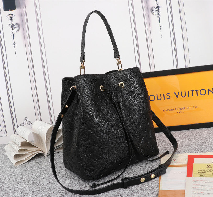 2XE60B Popular leather bag 